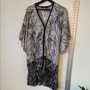 Zara Black and White Patterned Kimono